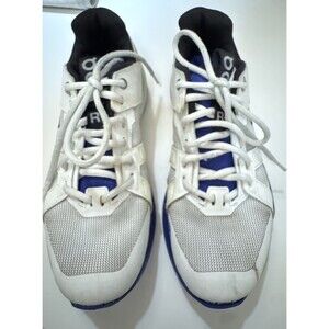 ON CLOUD The Roger Clubhouse Pro Athletics Shoes Youth size 3.5 Blue White